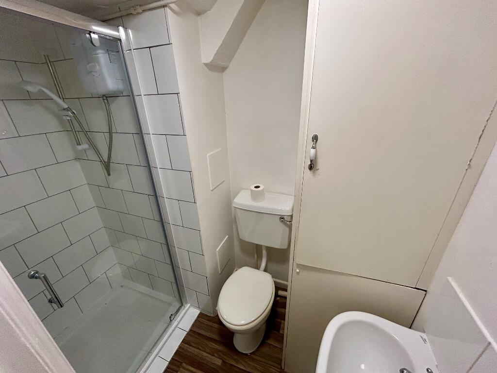 Additional image 8 of Glen Road, Boscombe Spa, studio flat with conservatory