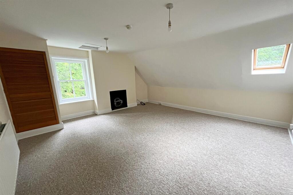 Additional image 2 of Dean Park