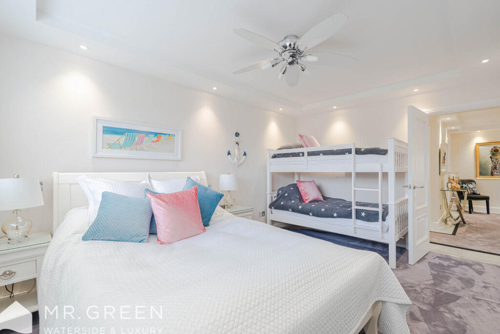 Additional image 13 of Cliff Lodge, 5 Boscombe Overcliff Drive, Bournemouth, BH5 1JB