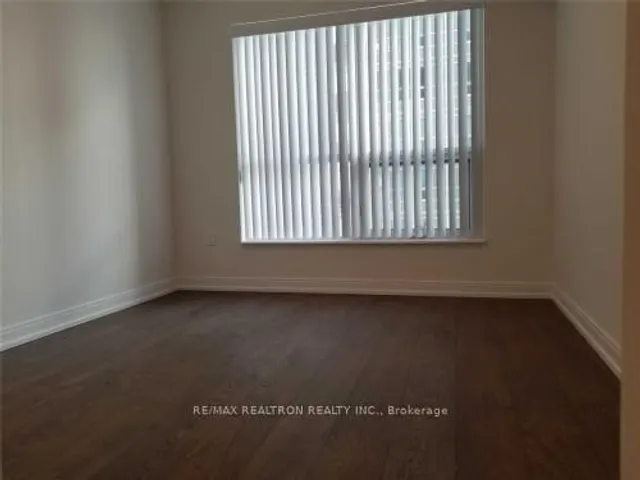 Additional image 5 of 275 Village Green Sq Unit 2917
