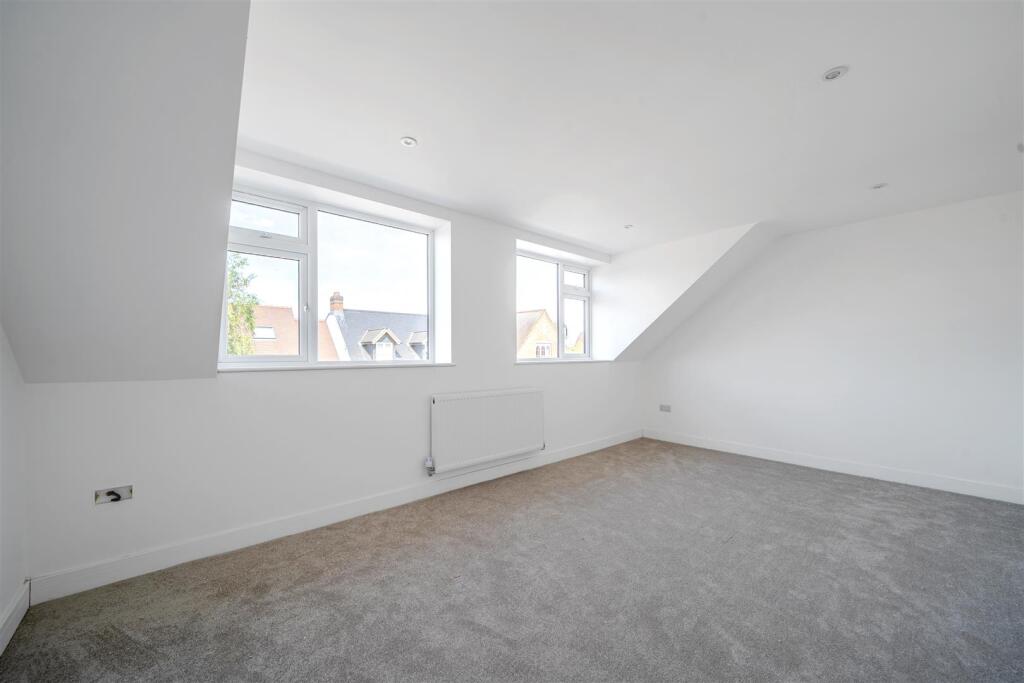 Additional image 5 of High Street, Knowle