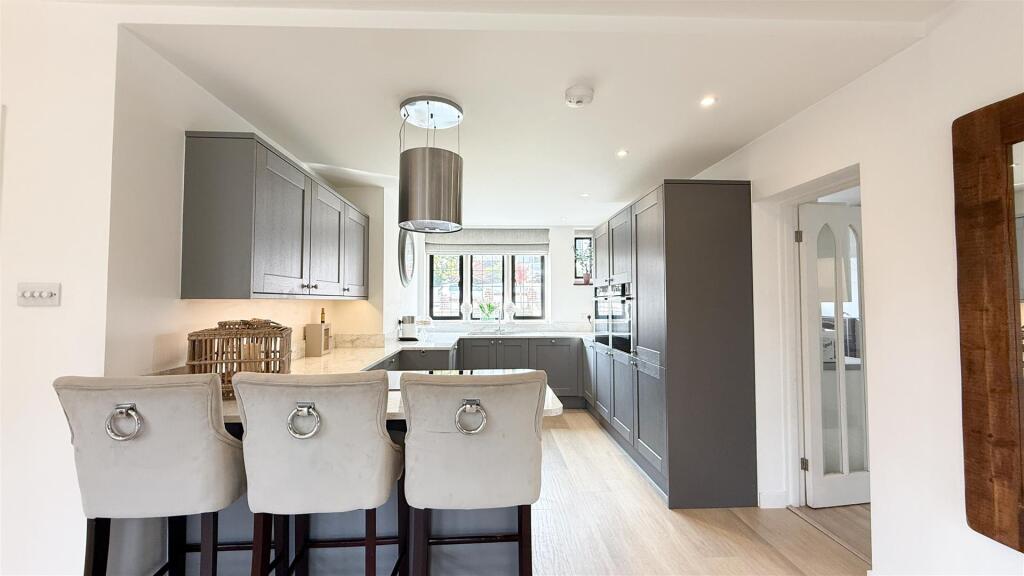 Additional image 5 of Blake Hill Crescent, Lilliput