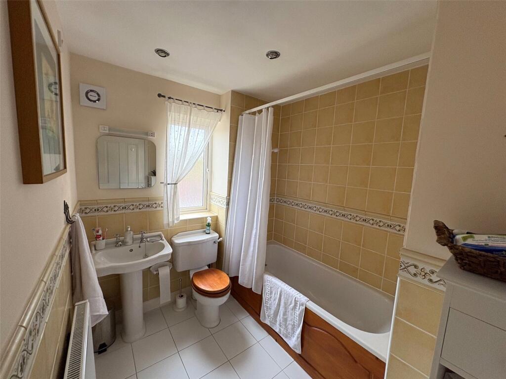 Additional image 21 of Radlow Crescent, Birmingham, West Midlands, B37