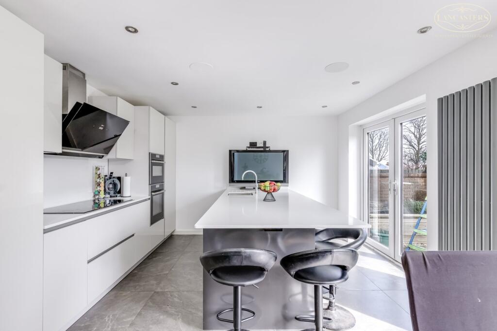 Additional image 5 of Markland Tops, Heaton, Bolton, BL1