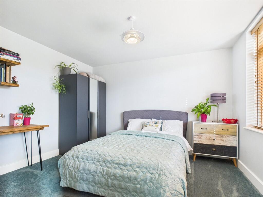 Additional image 13 of Avenue Road, Walkford, Christchurch, Dorset, BH23