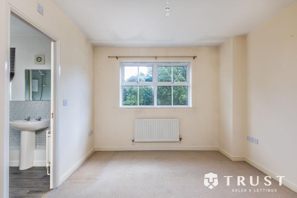 Additional image 10 of Fearnley Croft, Gomersal, BD19