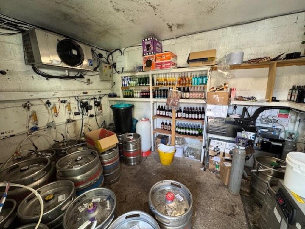 Additional image 9 of Leasehold Free of Tie Bar, Stratford Road, B903DN