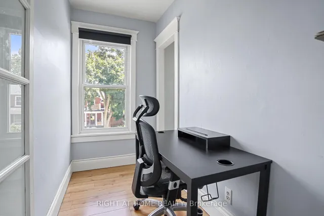 Additional image 30 of 58 Pandora Ave