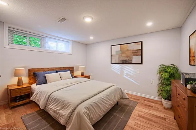 Additional image 22 of 169 Bruce St