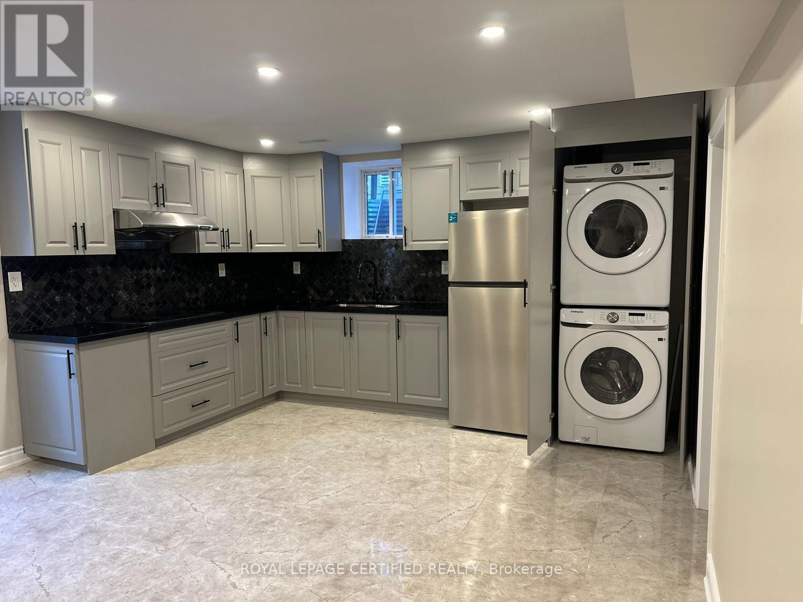 BASEMENT - 42 KAMBALDA ROAD|Brampton (Northwest Brampton), Ontario L7A0C3