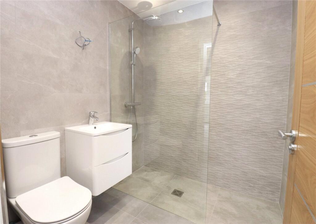 Additional image 5 of Barton Court Avenue, Barton On Sea, Hampshire, BH25