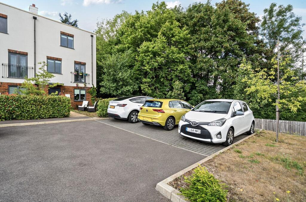 Additional image 20 of Leaside Close, Welwyn Gaden City, AL8