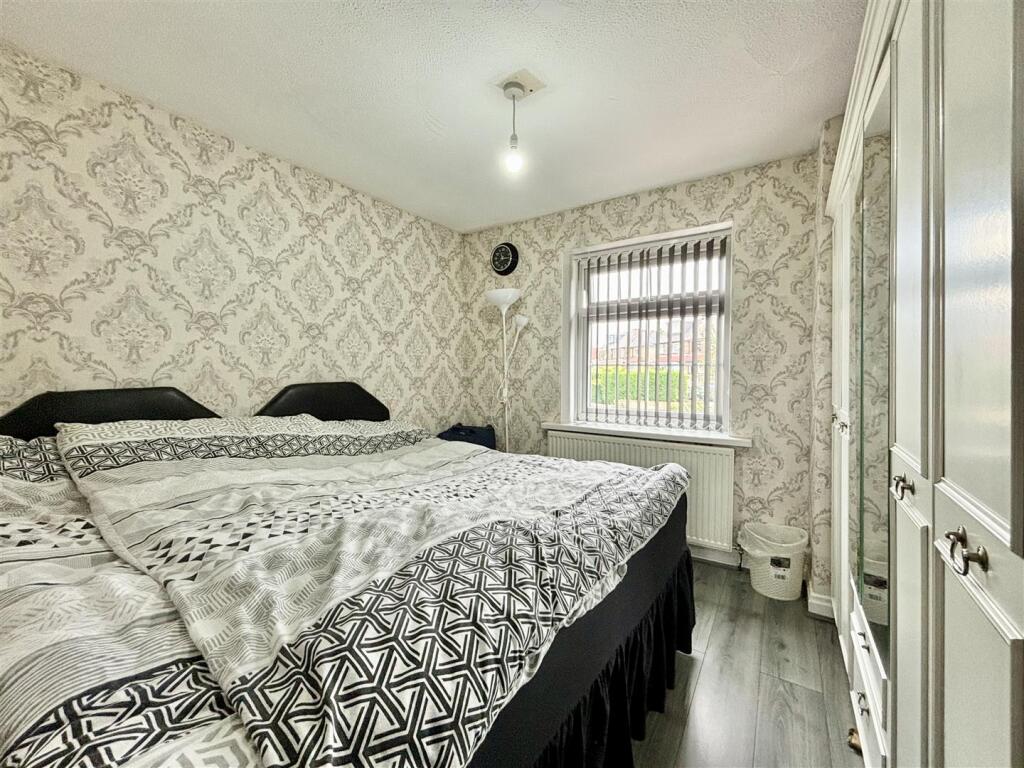 Additional image 14 of Como Drive, Bradford 8