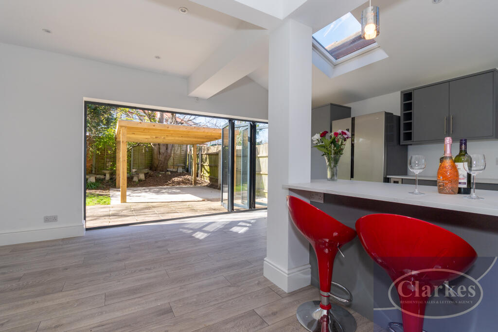 Additional image 14 of LARGE 3 DOUBLE BED West Way, Bournemouth