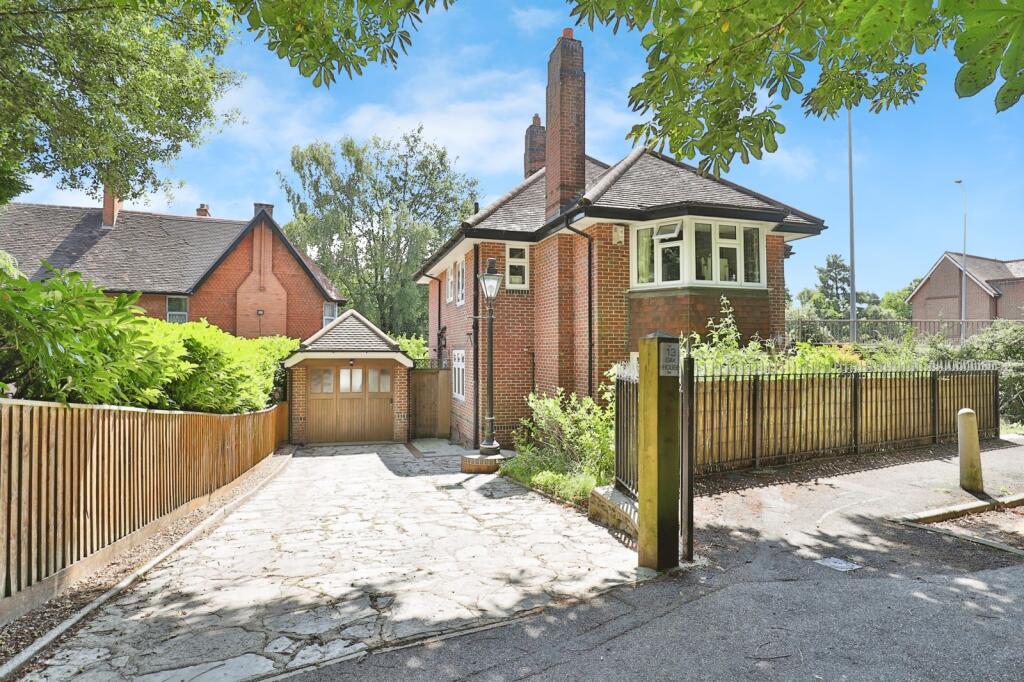 Central Drive, Bournemouth, Dorset, BH2