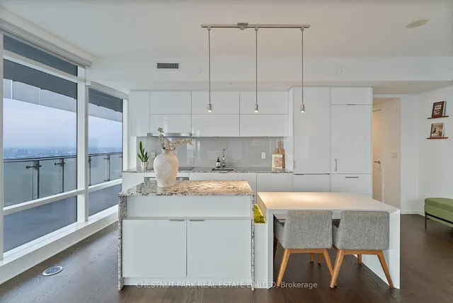 Additional image 11 of 1 Bloor St Unit 7006