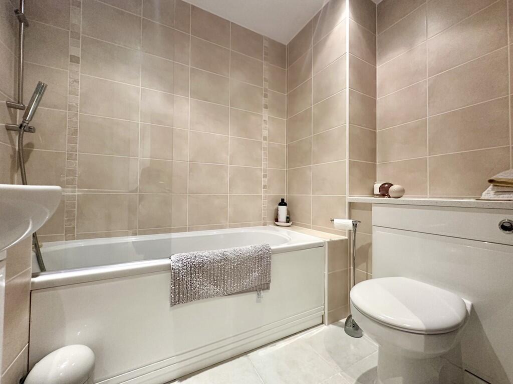 Additional image 5 of Highmoor Court