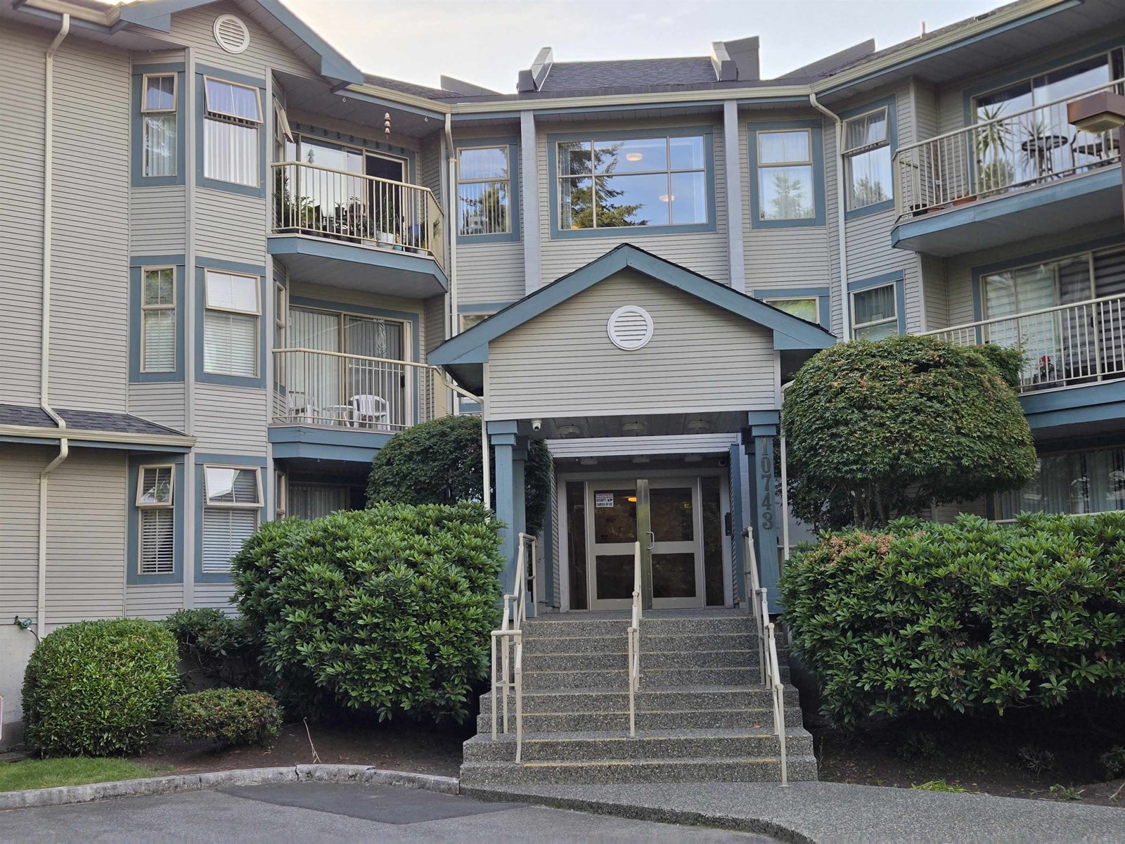 208 10743 139 STREET|Surrey, British Columbia V3T4L8