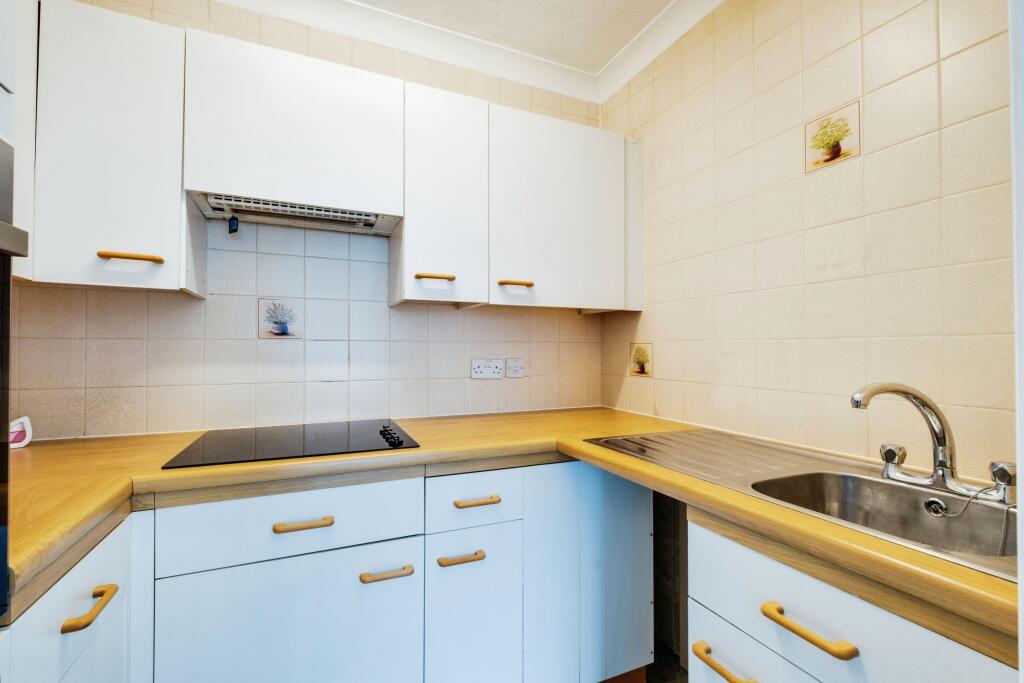 Additional image 5 of Barton Lodge, Parkstone