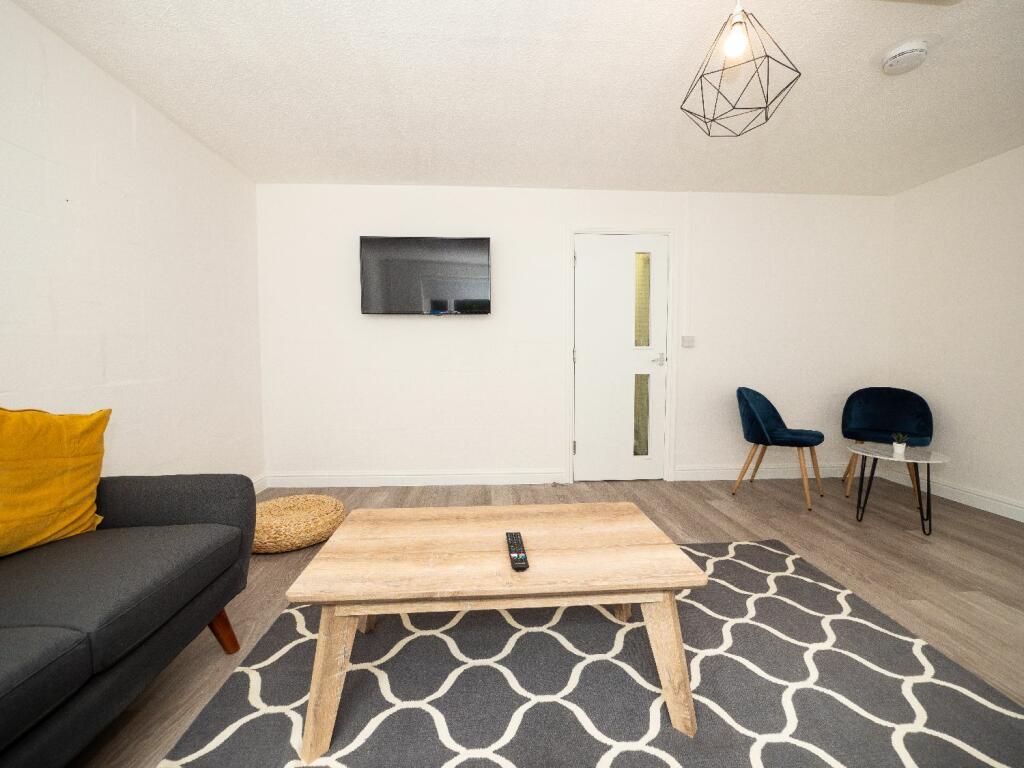 Additional image 3 of Raddlebarn Court (A), Selly Oak, Birmingham, West Midlands, B29