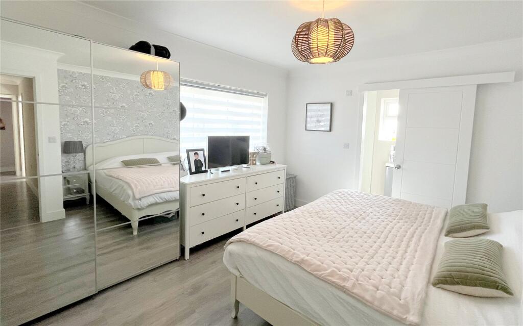 Additional image 18 of Smugglers Lane North, Highcliffe, Christchurch, Dorset, BH23