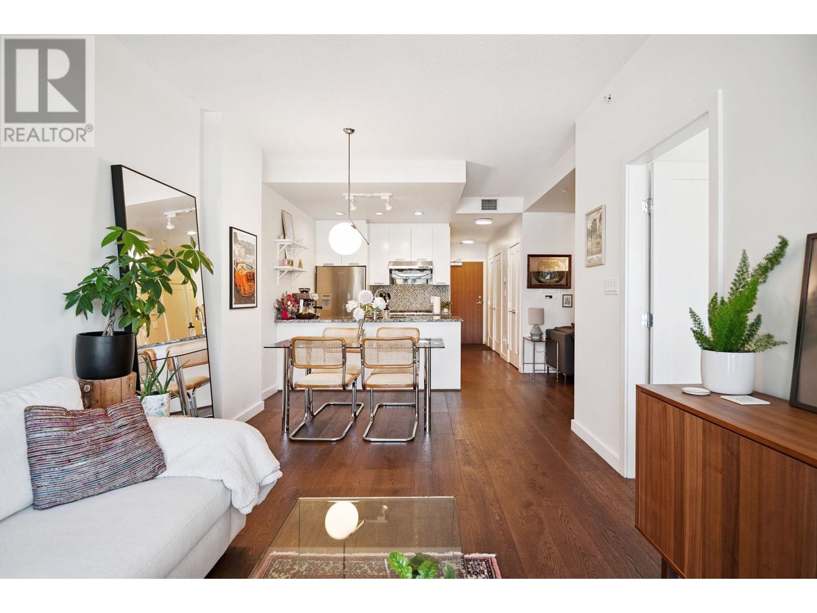 Primary image of 803 2507 MAPLE STREET|Vancouver, British Columbia V6J0E1
