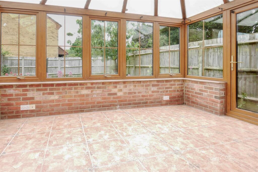 Additional image 5 of Harebell Close, Littlehampton