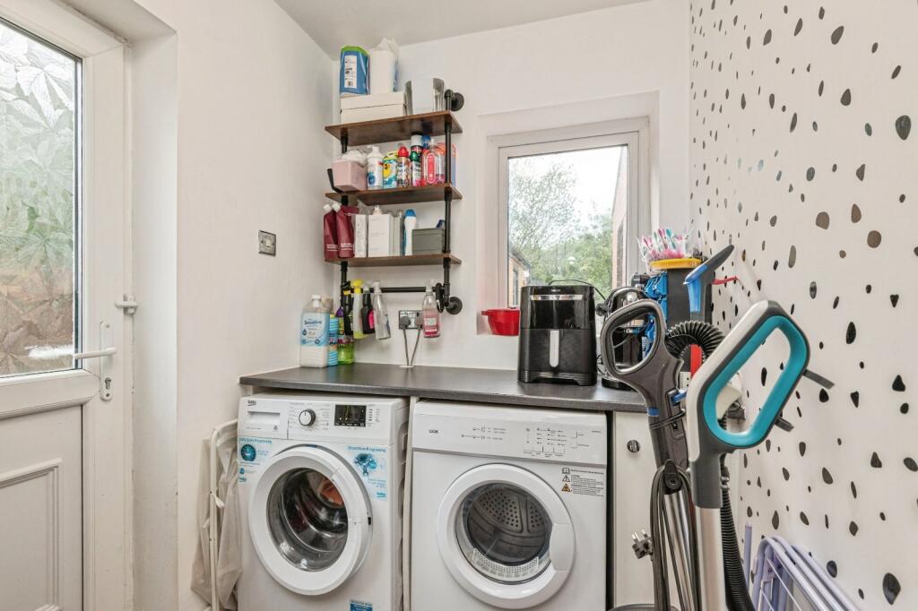 Additional image 11 of Spen Lane, Cleckheaton, BD19