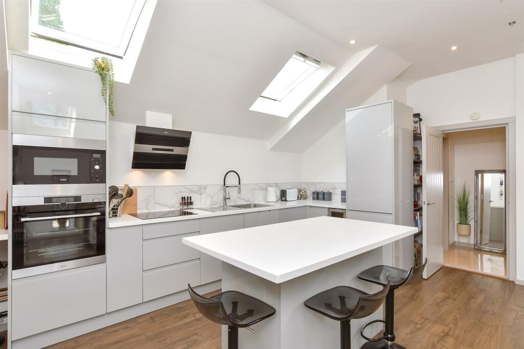 Additional image 5 of Ballards Mill Close, Brighton, East Sussex