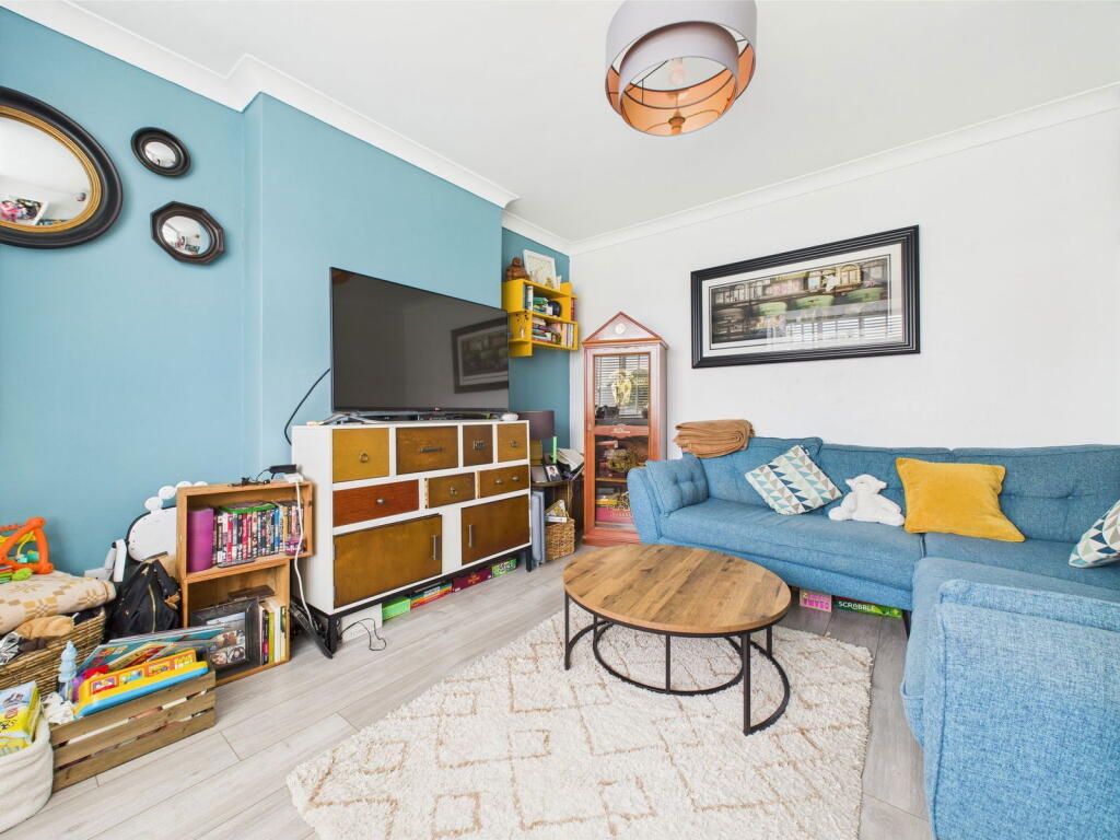 Additional image 3 of Grand Avenue, Lancing, BN15 9PZ