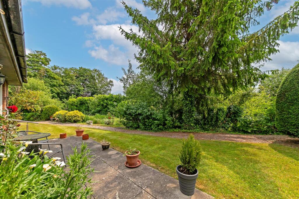 Additional image 12 of The Beeches, Park Street, St. Albans