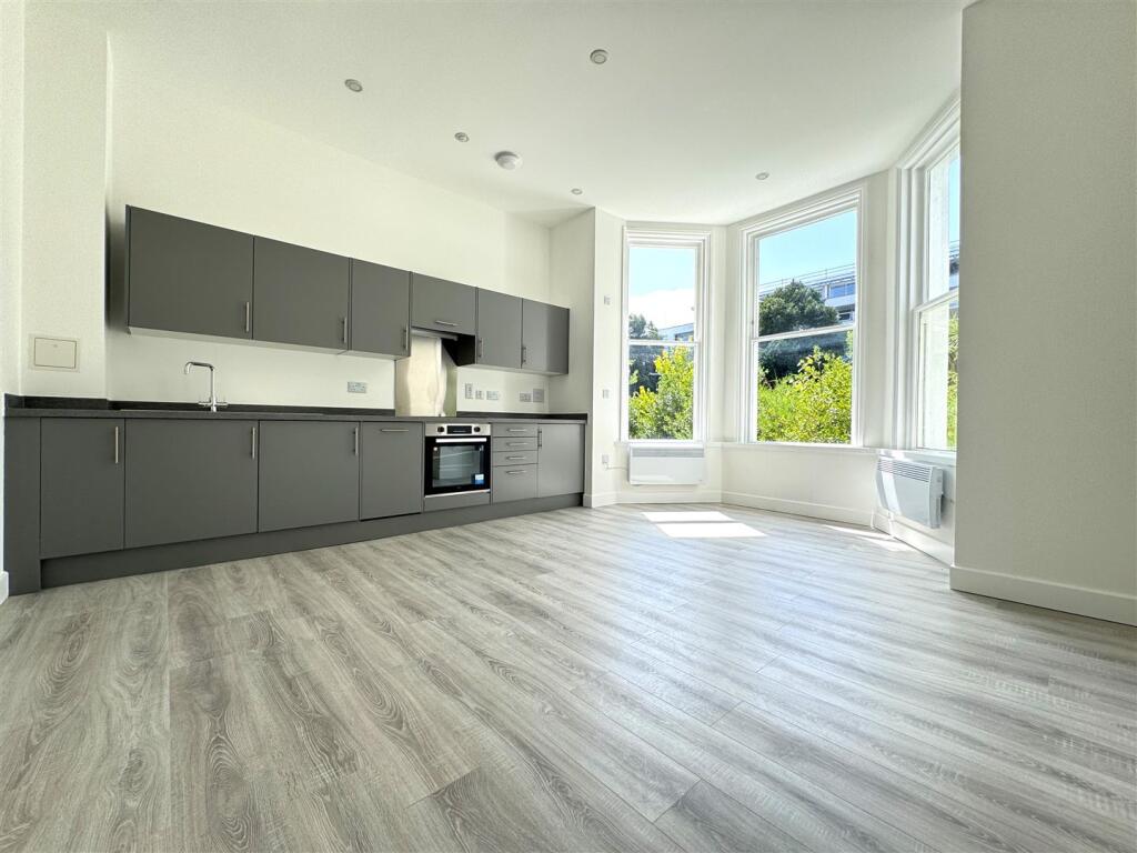 Additional image 14 of Hartington Place, Eastbourne BN21 3BG