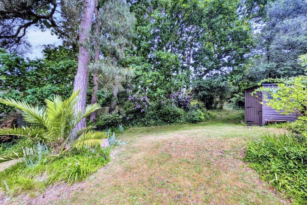 Additional image 15 of Queens Park Avenue