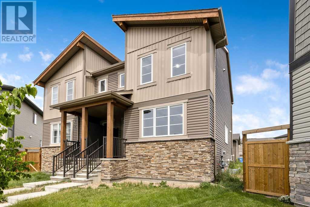 Primary image of 171 Carringham Road NW|Calgary, Alberta T3P1V3