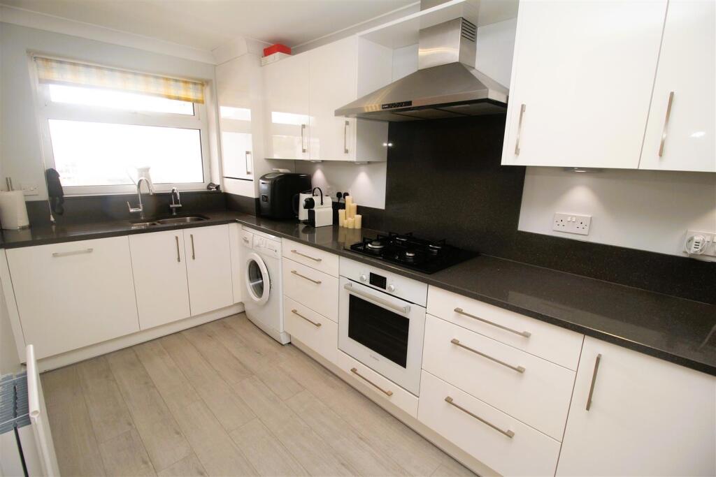 Additional image 9 of Lake Avenue, Poole