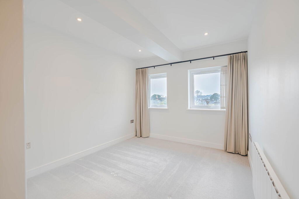 Additional image 13 of 24 Church Street, Christchurch, Dorset, BH23 1FJ