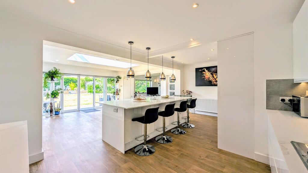 Additional image 5 of Central Avenue, Worthing