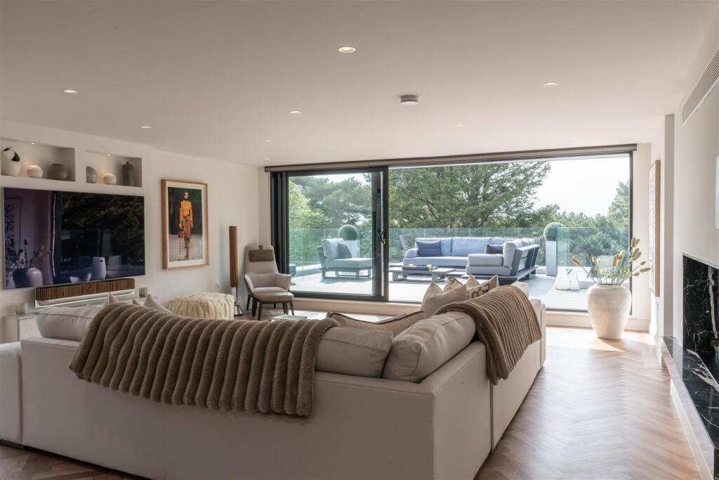 Additional image 12 of Bessborough Road, Canford Cliffs