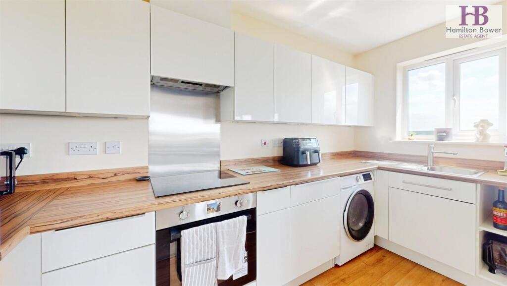 Additional image 5 of Crown Apartments, Newhall Park Drive, Bradford