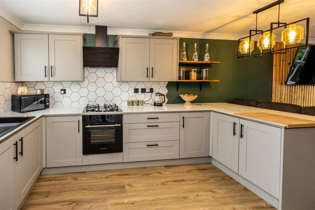 Additional image 5 of Yeoman Court, Bradford