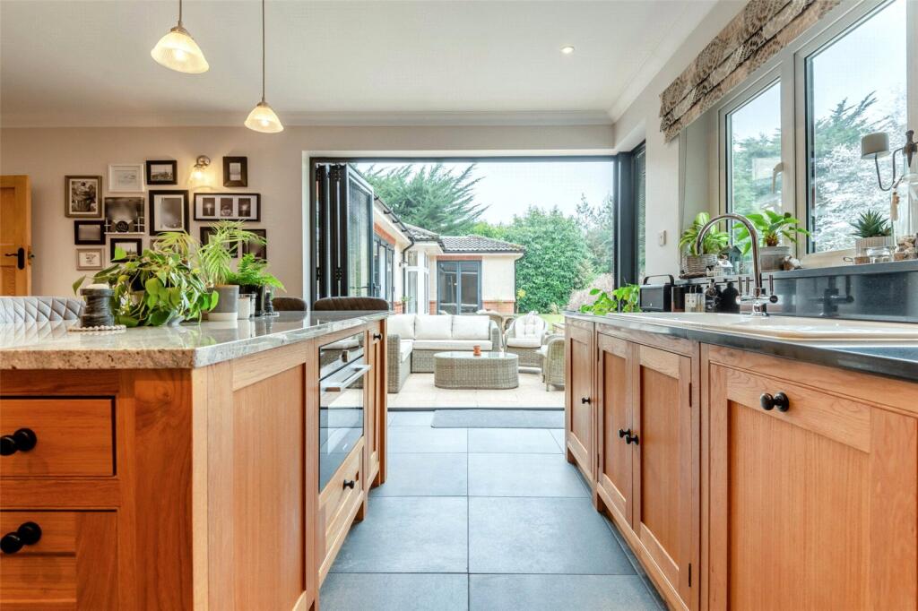 Additional image 11 of Chewton Farm Road, Walkford, Christchurch, Dorset, BH23