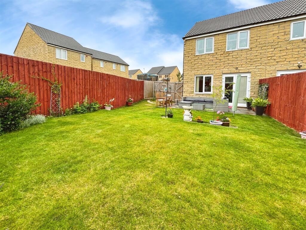 Additional image 18 of Blackthorne Close, Bradford, BD2 3DZ