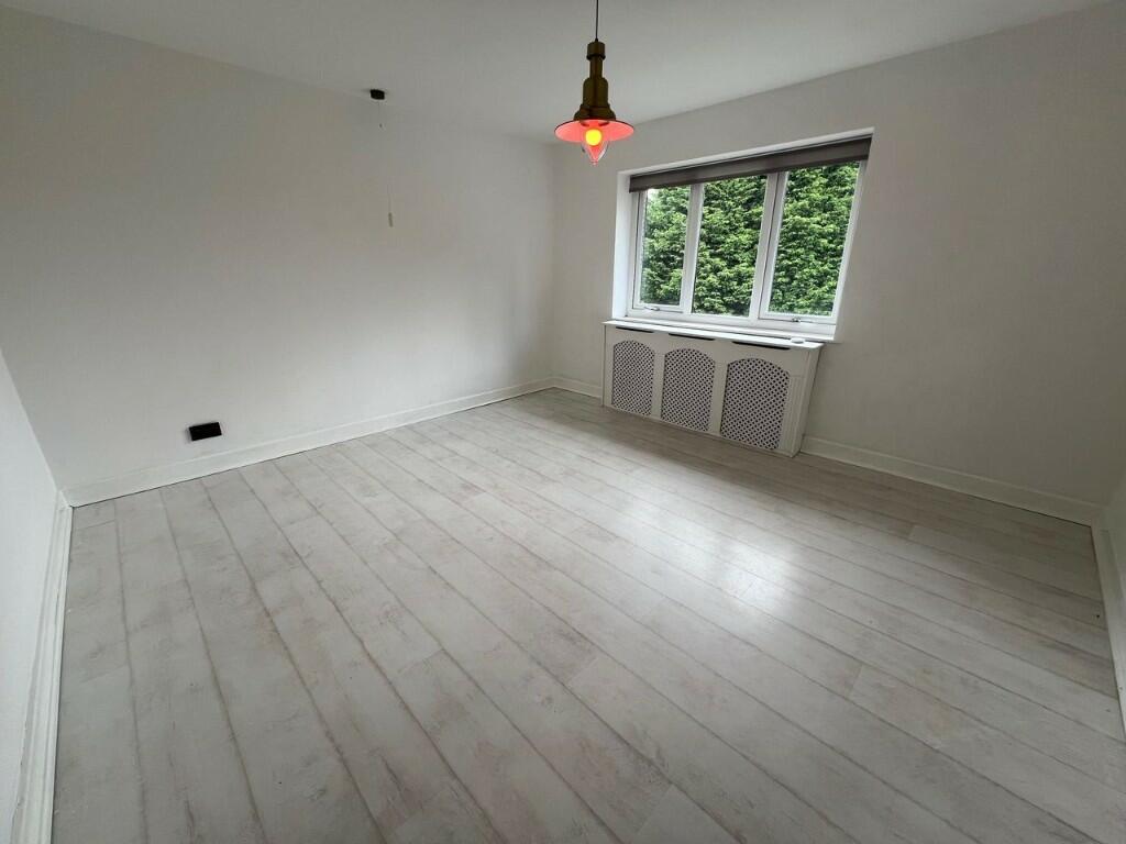 Additional image 5 of 11A Toftshaw Fold, Bradford, West Yorkshire, BD4