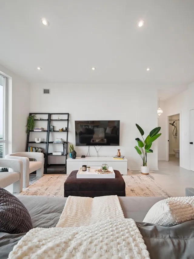 Additional image 7 of 70 Forest Manor Rd Unit PH3603