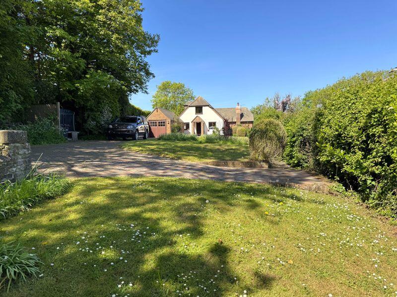 Additional image 36 of Rural 4 Bedroom Home With Garage, Parking & Stunning Views