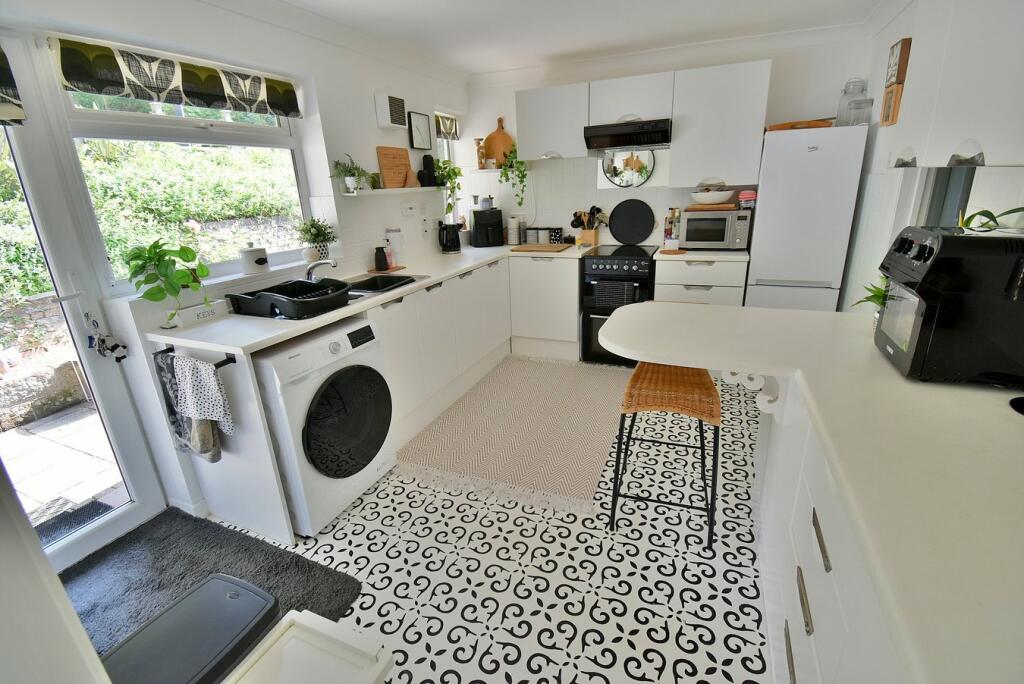 Additional image 4 of Howeth Road, Bournemouth, BH10