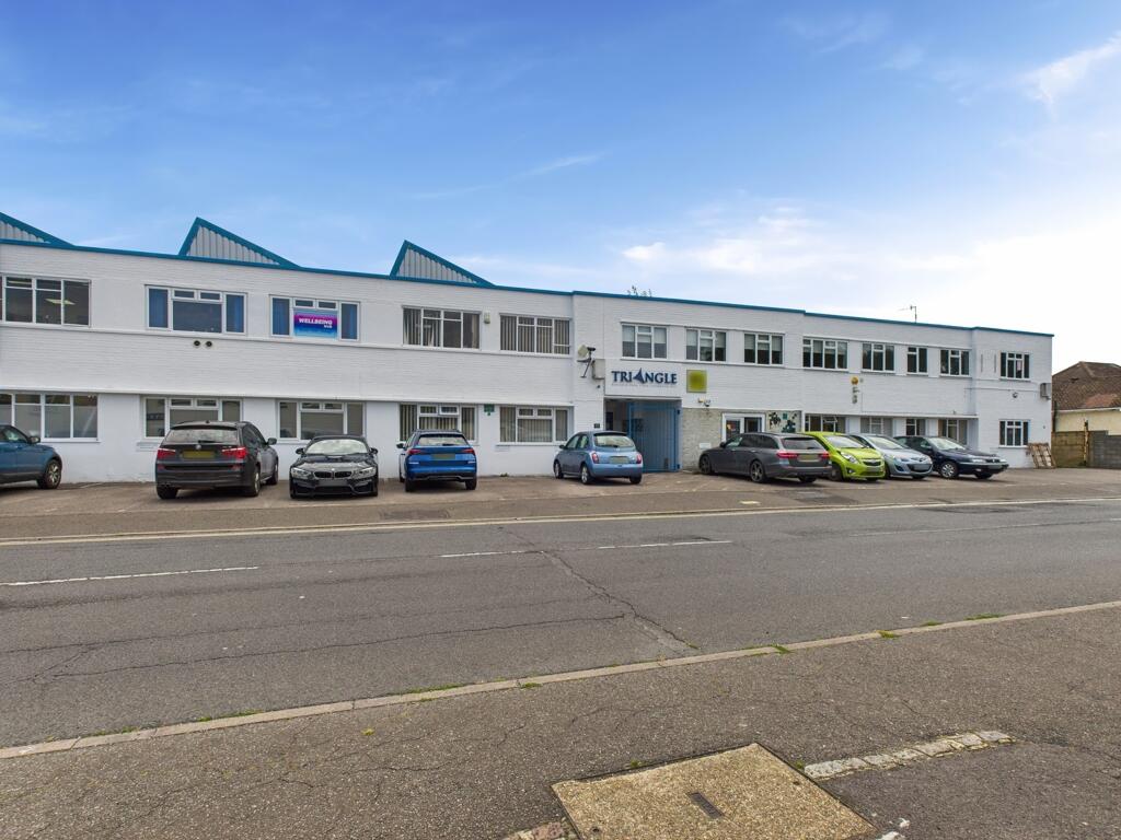 Additional image 11 of Unit 12a & 12b, Triangle Business Centre, 95 Commerce Way, Lancing Business Park, Lancing, West Sussex, BN15 8UP
