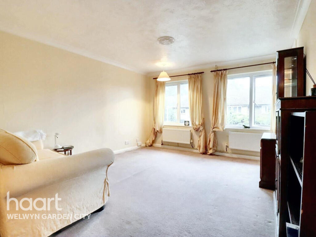 Additional image 5 of Yew Grove, Welwyn Garden City