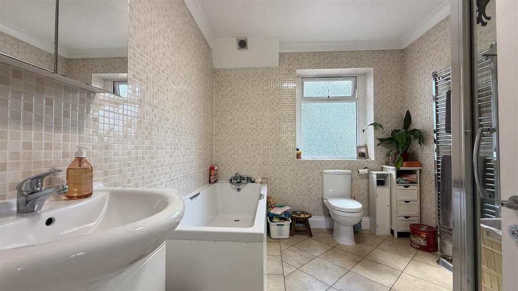 Additional image 12 of Compton Avenue, Poole