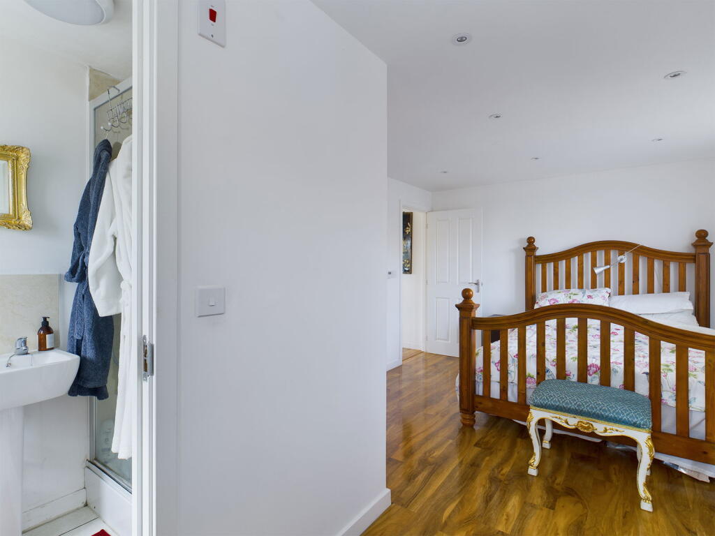 Additional image 13 of Hinchliff Drive, Wick, Littlehampton BN17 7GB